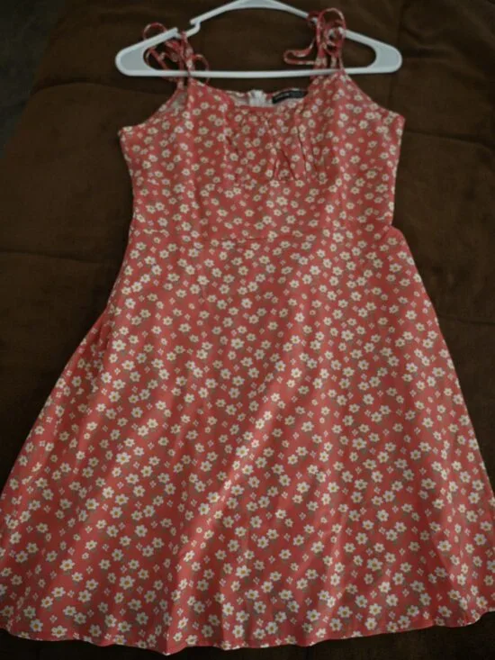 Spring Dress - Picture 1 of 4